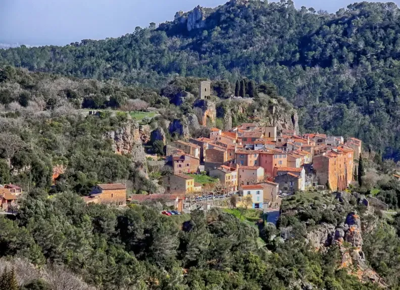 Village dans le Var pour séminaire au vert