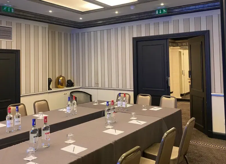 Salle de réunion à l'hôtel Napoléon
