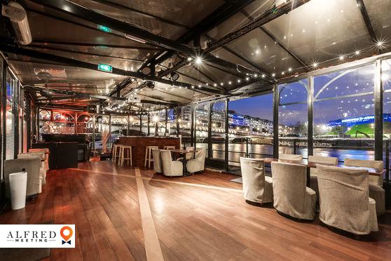 Le Kiosque Flottant, Bateau Naviguant, Paris, Île-de-France, France