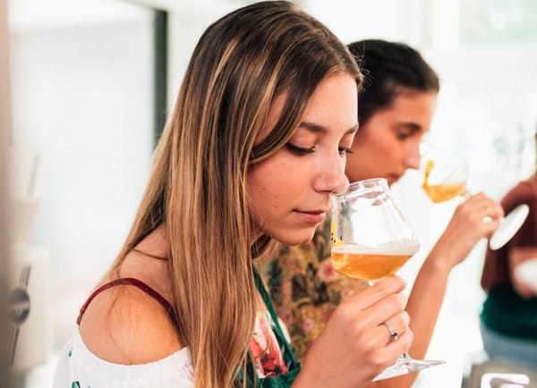 Dégustation de bières artisanales, Paris, Île-de-France, France