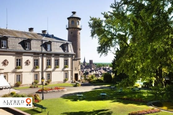 Château d'Isenbourg*****, Château / Domaine, Rouffach, France