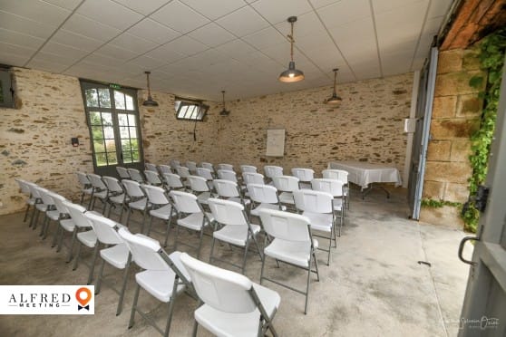 L'orangerie du château, Château / Domaine, Saint-Julien-des-Landes, France
