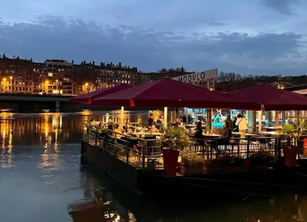 Restaurant Modulo, Barge, Lyon, Auvergne-Rhône-Alpes, France