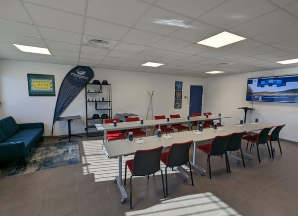 Morphoburo, Showroom, Eguilles, Provence-Alpes-Côte d'Azur, France