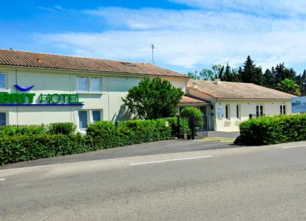 Brit Hotel Avignon Sud – Le Calendal ***, Hôtel 3*, Avignon, Provence-Alpes-Côte d'Azur, France