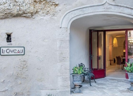 Château de Pray, Salle de réunion, Chargé, France