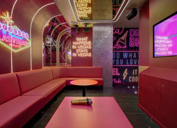 KBOX Lyon 7, Espace Culturel / Artistique, Lyon, Auvergne-Rhône-Alpes, France
