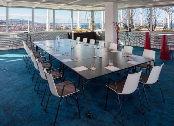 Sky Center - WTC Marseille, Restaurant, France