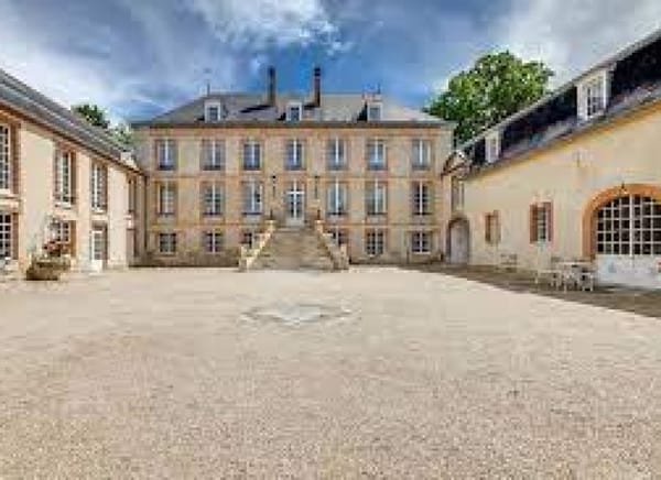 Chateau de Pierry, Château / Domaine, France