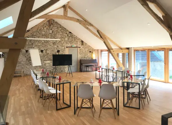 La Tour d'Oncin, Château / Domaine, Montagnieu, Auvergne-Rhône-Alpes, France