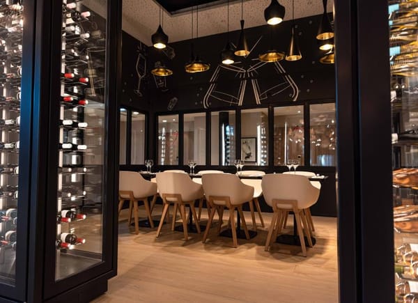 Hilton Garden Inn Paris La Villette, Showroom, France