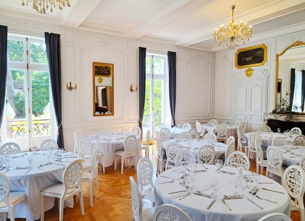 Château de Ouézy, Ferme / Gite, France