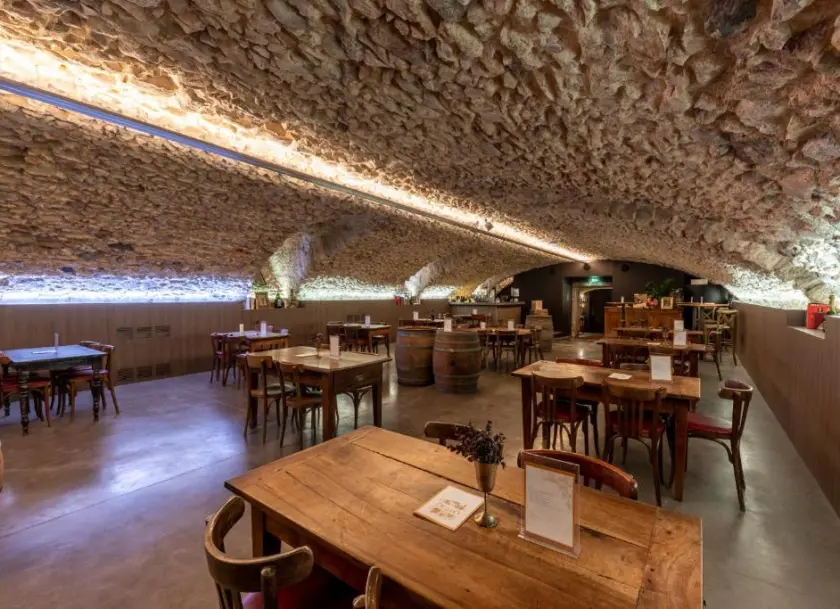 Château du Souzy, Restaurant, Quincié-en-Beaujolais, Auvergne-Rhône-Alpes, France