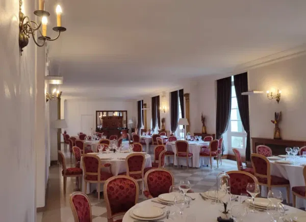 Le Château Arribas, Salle de réunion, Condé-Sainte-Libiaire, Île-de-France, France