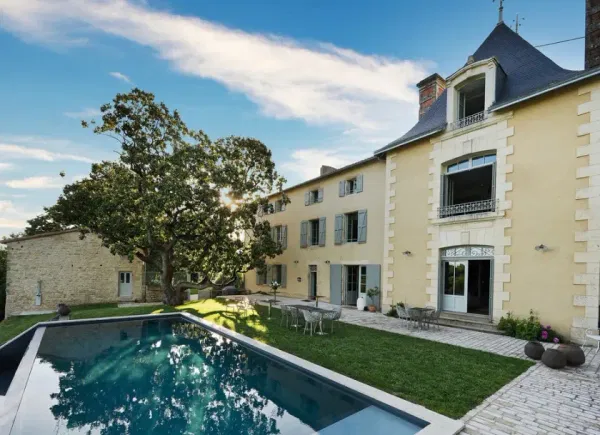Domaine les Demeures de Valette, Azay-le-Brûlé, Nouvelle-Aquitaine, France