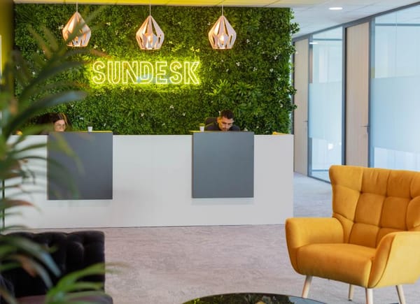 Sundesk Biot, Centre d'affaires