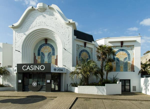 Casino Joa de St-Aubin, Casino, Saint-Aubin-sur-Mer, Normandie, France