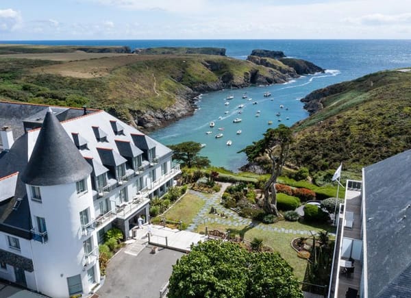 Castel Clara, Hôtel 4*, Bangor, France