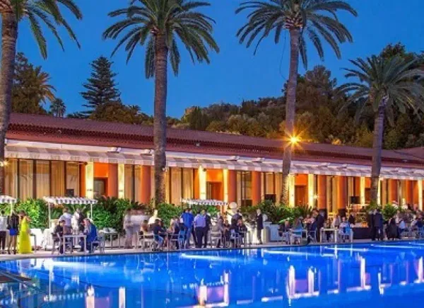 Monte-Carlo Beach, Hôtel 5*, Roquebrune-Cap-Martin, Provence-Alpes-Côte d'Azur, France