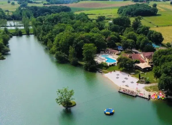 Whaka Lodge, Hôtel 4*, Seissan, Occitanie, France
