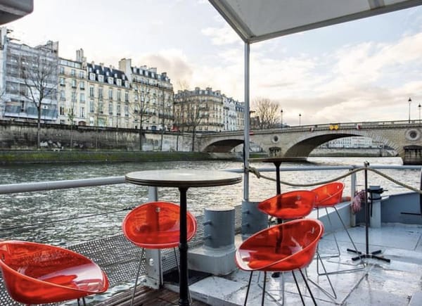 Péniche Mr Pélican, Bateau Naviguant, Paris, Île-de-France, France