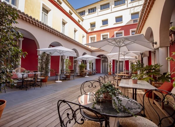 HOTEL DE PARIS *** A SETE, Suite, France
