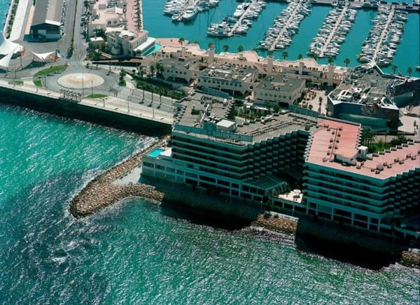 Hotel Suites Del Mar by Melia, Hôtel 4*, Alicante, Espagne