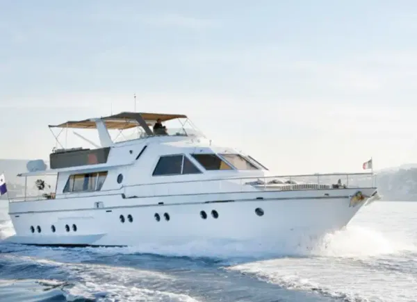 Yacht CYOS, Bateau Naviguant, Marseille, Provence-Alpes-Côte d'Azur, France