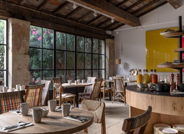 LES PETITES MAISONS-HAMEAU DES BAUX, Hôtel 4*, PARADOU, France