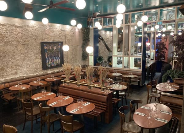 Le Loups, Restaurant, Paris, Île-de-France, France