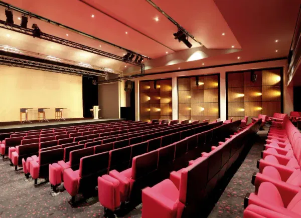 Novotel Nimes, Hôtel 4*, Nîmes, Occitanie, France