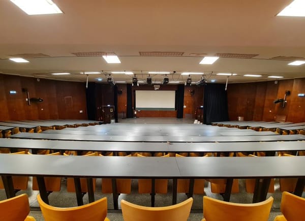 Le Grand Plateau, Espace Culturel / Artistique, Paris, Île-de-France, France