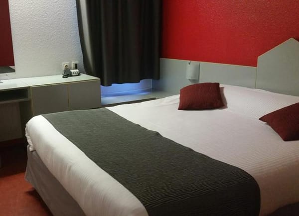 BRIT HOTEL SARREGUEMINES, Hôtel 2*, Sarreguemines, France