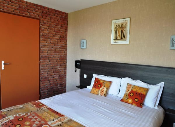 BRIT HOTEL Azur, Hôtel 3*, Sèvremoine, France