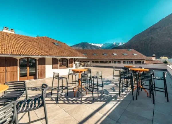 BASE CAMP LODGE ALBERTVILLE, Salle de spectacle, Albertville, Auvergne-Rhône-Alpes, France