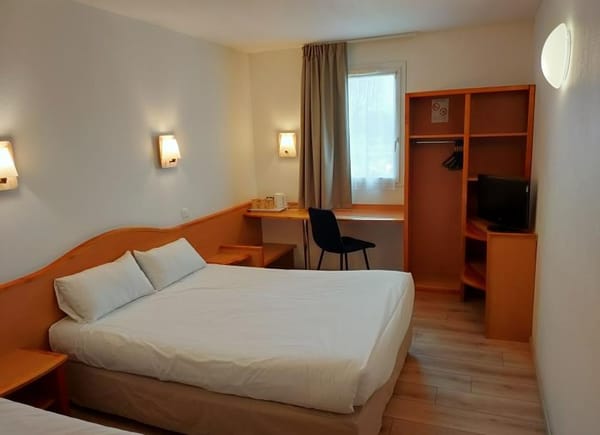 BRIT HOTEL ESSENTIEL CAHORS NORD, Hôtel 2*, Cahors, France