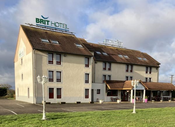 BRIT HOTEL ESSENTIEL MOULINS AVERMES, Hôtel 2*, Avermes, FRANCE