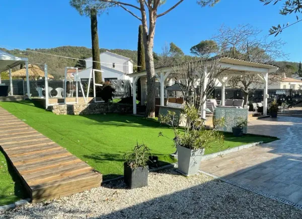 Auberge des Pins - Lieu de réception - Hôtel, Hôtel 3*, Tourrettes, Provence-Alpes-Côte d'Azur, France