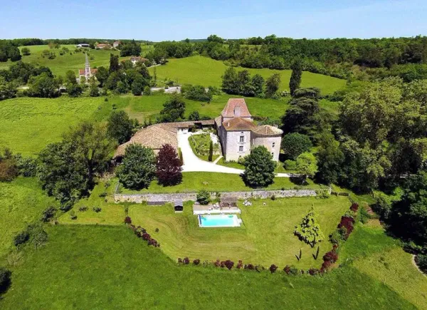 CHATEAU BARAYRE, Château / Domaine, Laussou, France