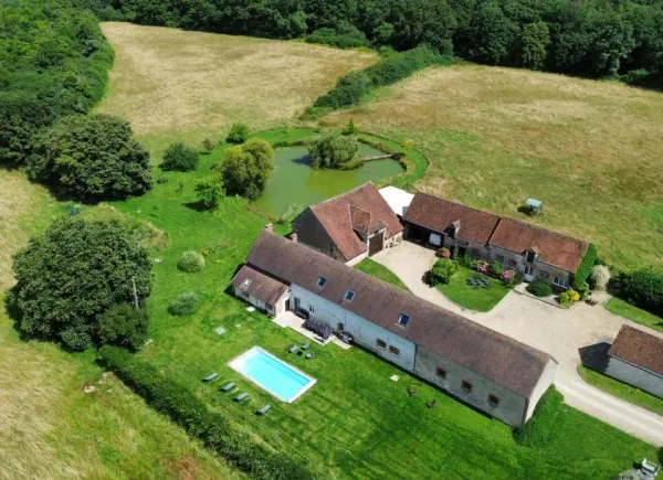 Domaine Les Petits Augeons à 1h30 de Paris, Suite, La Bussière, Centre-Val de Loire, France