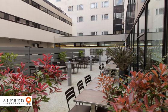 Campanile Paris XIX La Villette, France