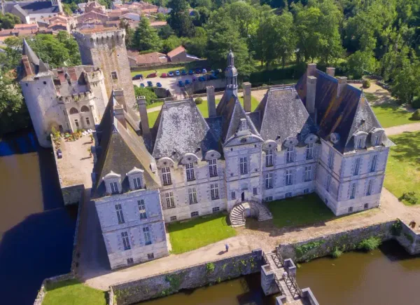 CHATEAU DE ST-LOUP SUR THOUET, Autre, Saint-loup-lamairé, Nouvelle-Aquitaine, France