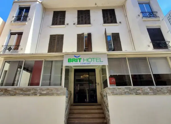 BRIT HOTEL JUAN LES PINS COLBERT, Hôtel 3*, Antibes, Provence-Alpes-Côte d'Azur, France