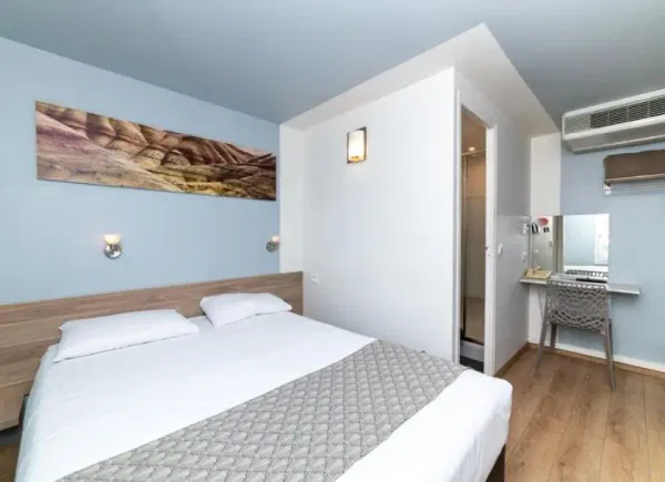 BRIT HOTEL MACON NORDCC, Hôtel 3*, Mâcon, Bourgogne-Franche-Comté, France