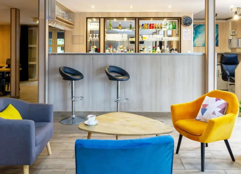 BRIT HOTEL ROUEN BARENTIN, Hôtel 2*, Barentin, Normandie, France