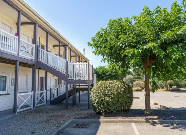 BRIT HOTEL MANOSQUE CADARACHE, Hôtel 3*, Manosque, Provence-Alpes-Côte d'Azur, France