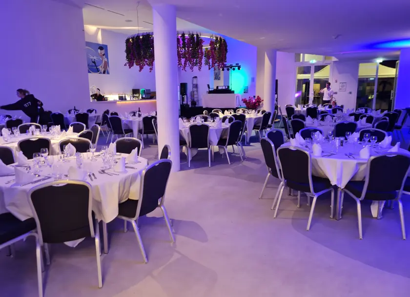 Pasino Hyères & hôtel les Palmiers, Casino, Hyères, Provence-Alpes-Côte d'Azur, France