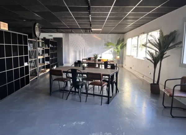 Salle de formation - LOGIQAL, Salle de réunion, Mérignac, Nouvelle-Aquitaine, France