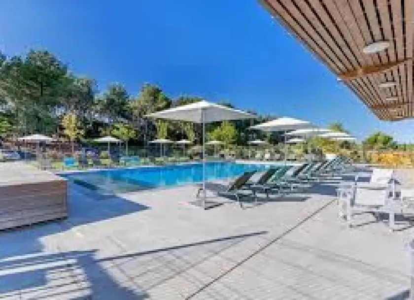 Résidence Kyriad Cabries, Hôtel 3*, Cabriès, Provence-Alpes-Côte d'Azur, France