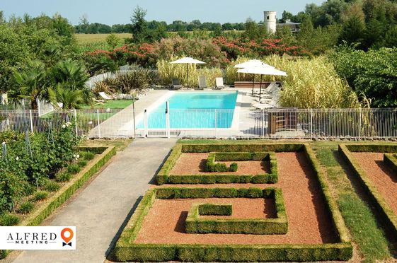 Château Grattequina ****, Château / Domaine, Blanquefort, France